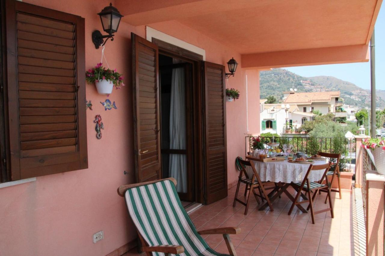 Poseidone Sea Apartment Taormina Mazzeo Luaran gambar