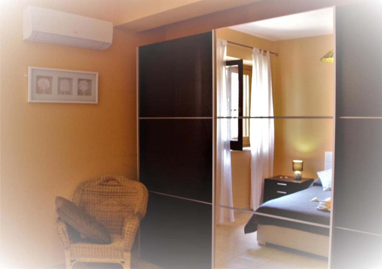Poseidone Sea Apartment Taormina Mazzeo Luaran gambar