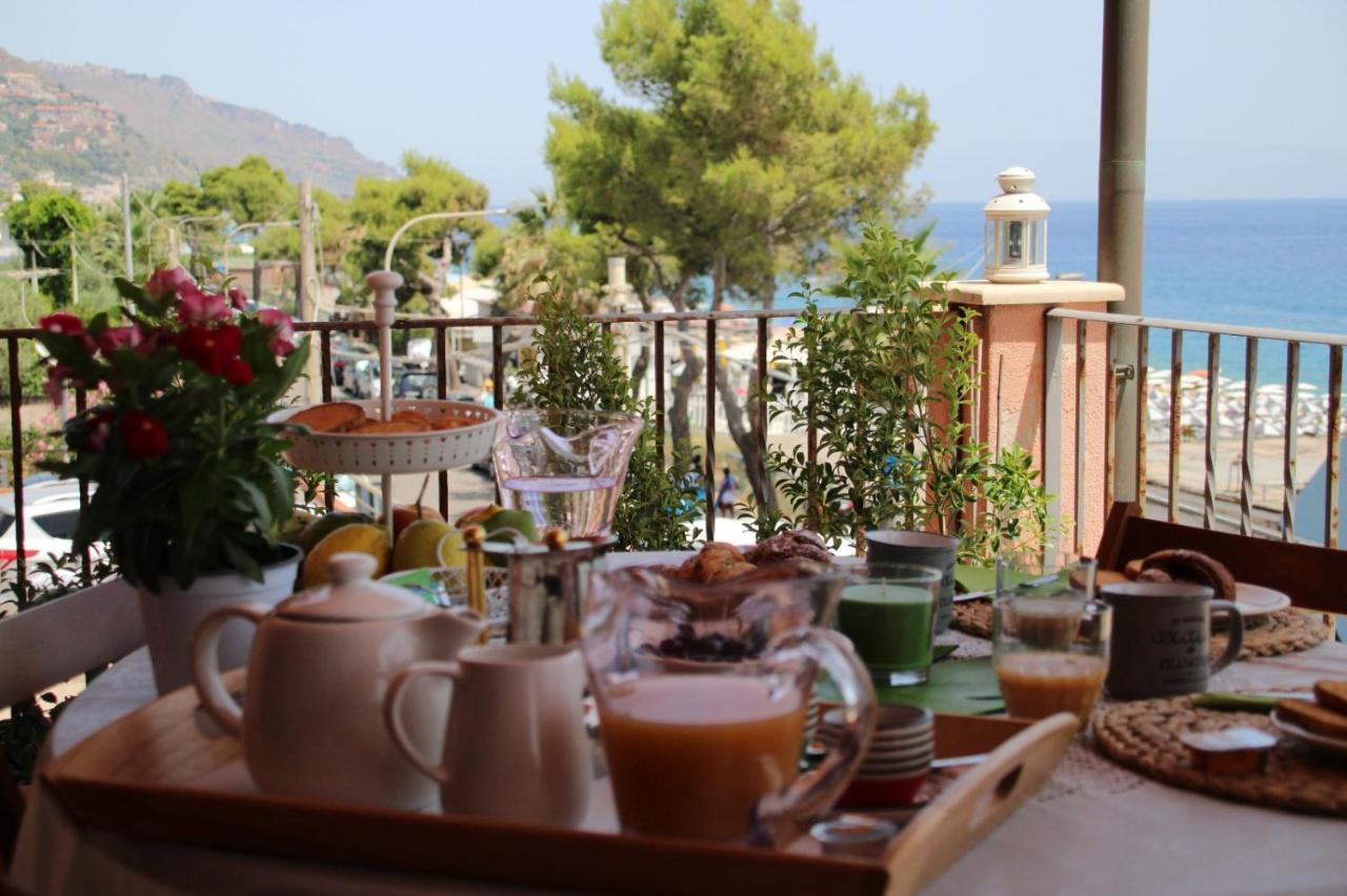 Poseidone Sea Apartment Taormina Mazzeo Luaran gambar