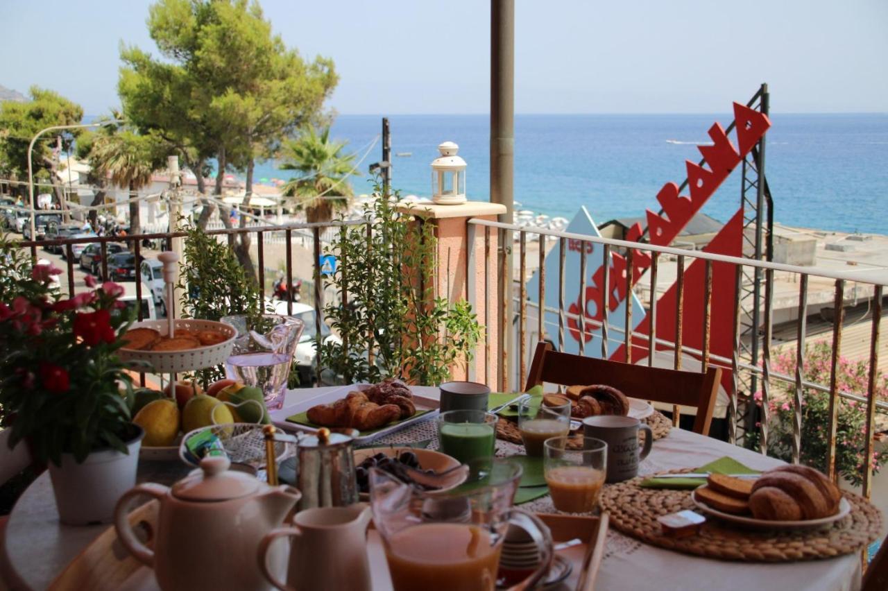 Poseidone Sea Apartment Taormina Mazzeo Luaran gambar